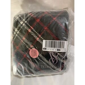 Victoria's Secret Blanket HOLIDAY 2025 - RED/BLACK PLAID - NEW